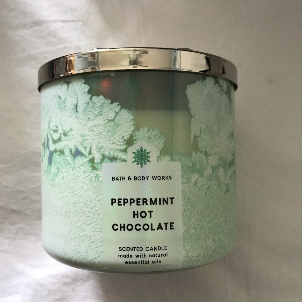 Bath and Body Works Peppermint Hot Chocolate Candle 14.5oz NIB